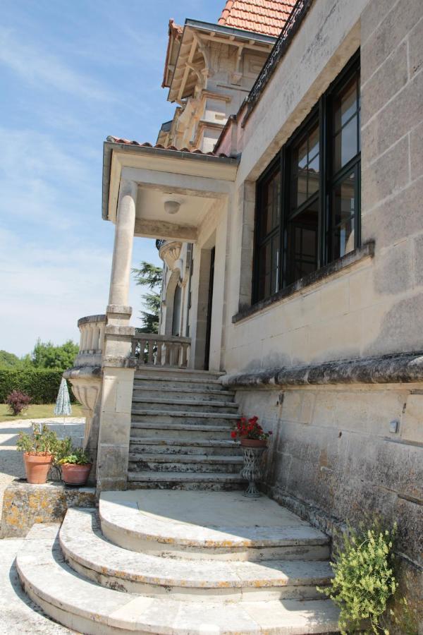 Villa Claude คอญญัก ภายนอก รูปภาพ